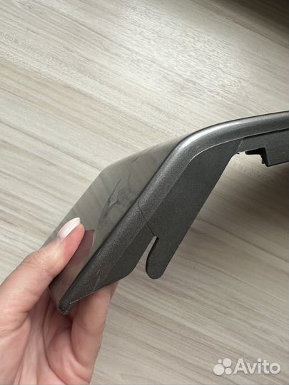 Молдинг под фонарь задний правый