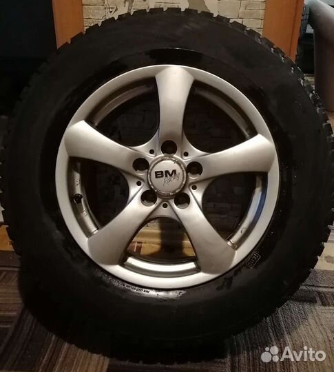 Viatti Bosco Nordico V-523 215/70 R16