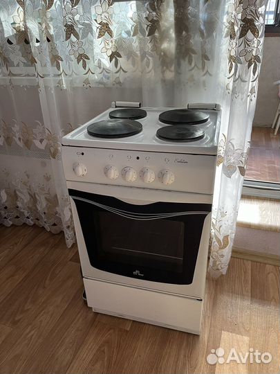 Плита электрическая de luxe бу