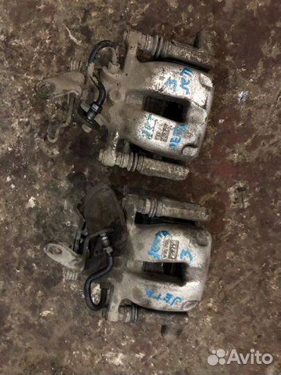 Задние суппорта для Volkswagen Jetta 5