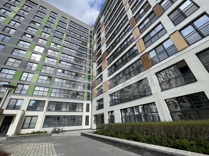 2-к. квартира, 67 м², 5/17 эт.