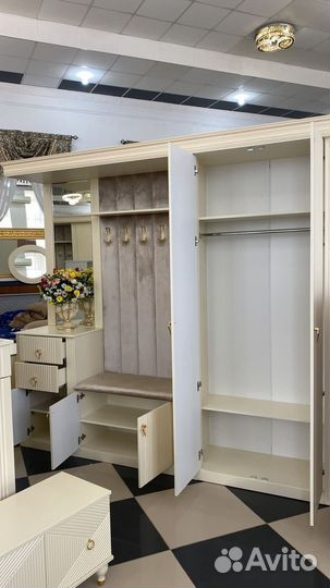 Шкаф прихожая