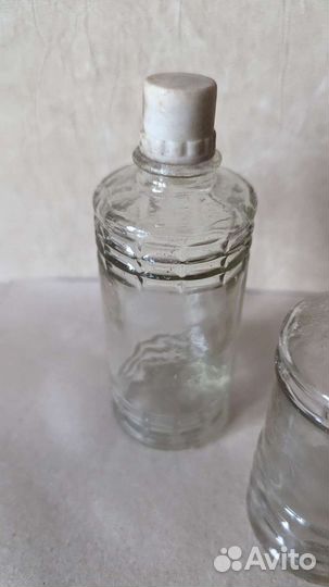 Бутылочки стеклянные, небольшие