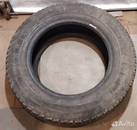 Michelin Agilis 81 215/65 R16
