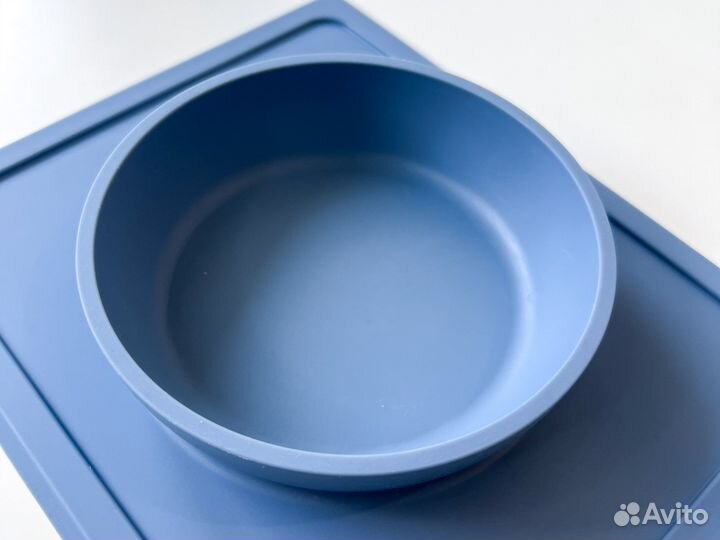 Тарелка детская для прикорма на присоске ezpz