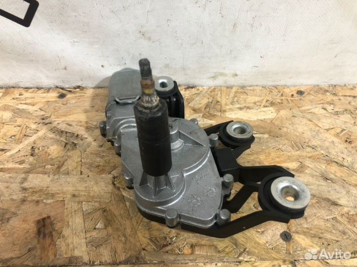 Моторчик стеклоочистителя задний Skoda Fabia 2