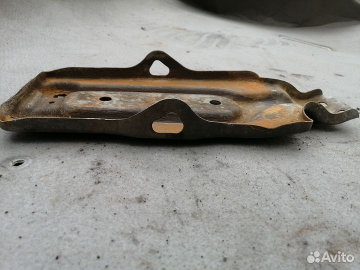 Площадка акумулятора для Honda CR-V 1996-2002