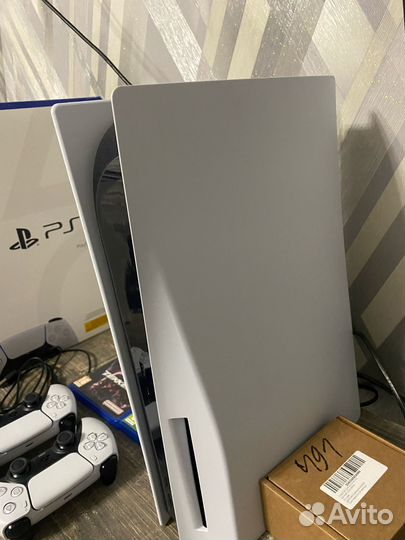 Sony playstation 5 ps5 с дисководом 2 джойстика