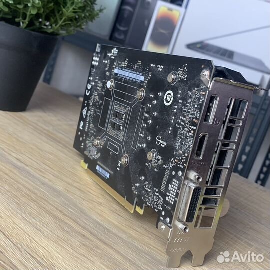 Видеокарта GTX 1650 Super