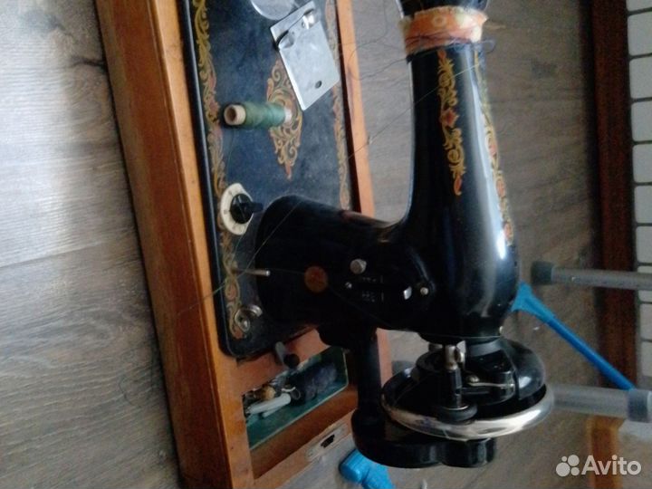 Швейная машинка ручная СССР