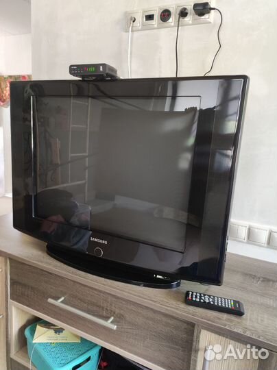 Телевизор samsung (ламповый)