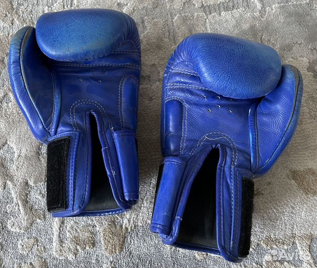 Боксерские перчатки