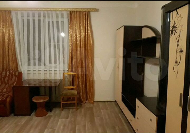 Комната 36 м² в 3-к., 1/2 эт.