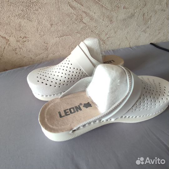 Анатомические кожаные сабо leon