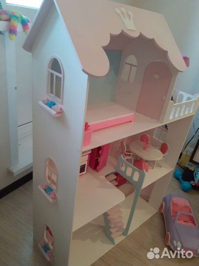 Домик кукольный