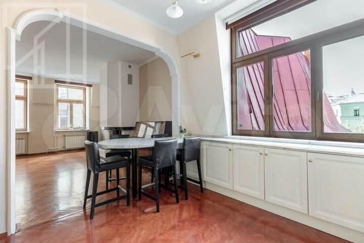 5-к. квартира, 190 м², 4/4 эт.