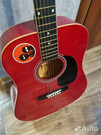 Акустическая гитара