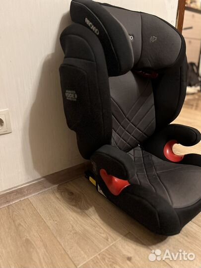 Детское автокресло Recaro Monza nova2