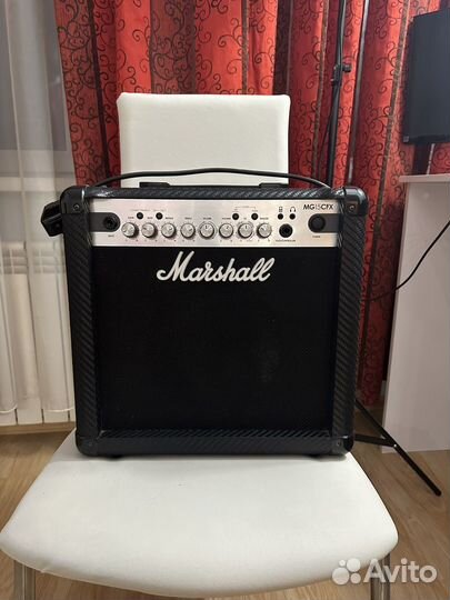 Гитарный комбоусилитель Marshall MG15CFX