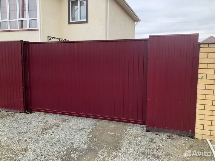 Откатные ворота с калиткой и с установкой