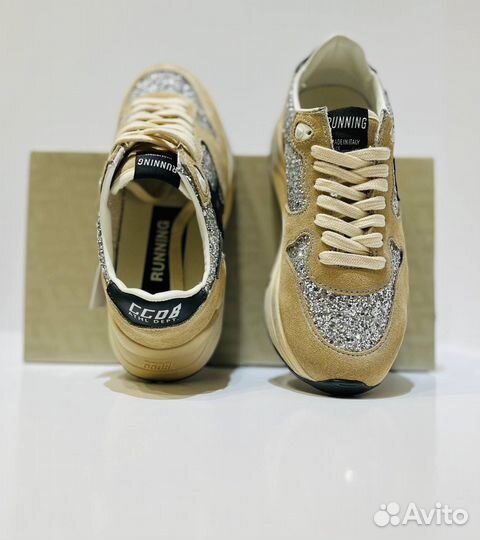 Кроссовки Golden Goose