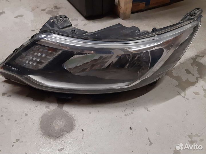 Фара левая Kia Rio 3 рестайлинг