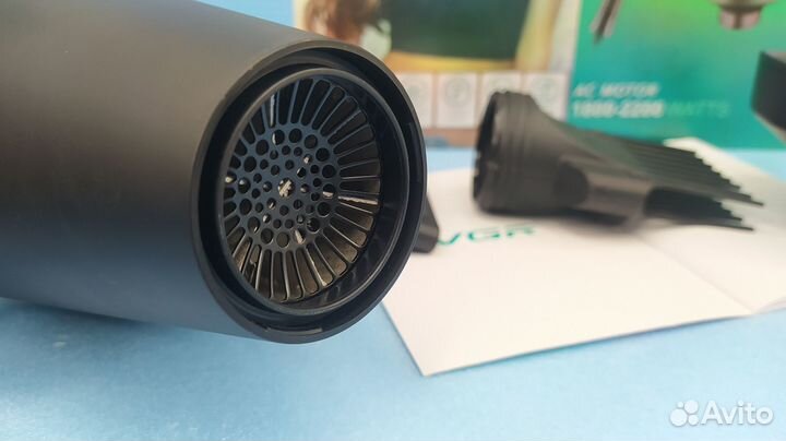 Фен VGR для салонного и домашнего ухода