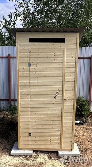 Туалет квадратный односкатный в наличии