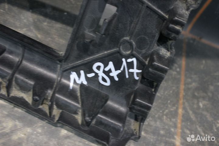 Направляющая бампера заднего левая - Audi Q7 4M