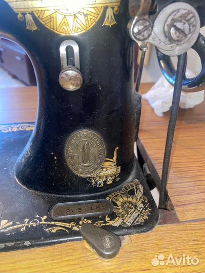 Швейная машина Singer