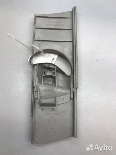 Обшивка центральной стойки левая Lexus Is250 XE20