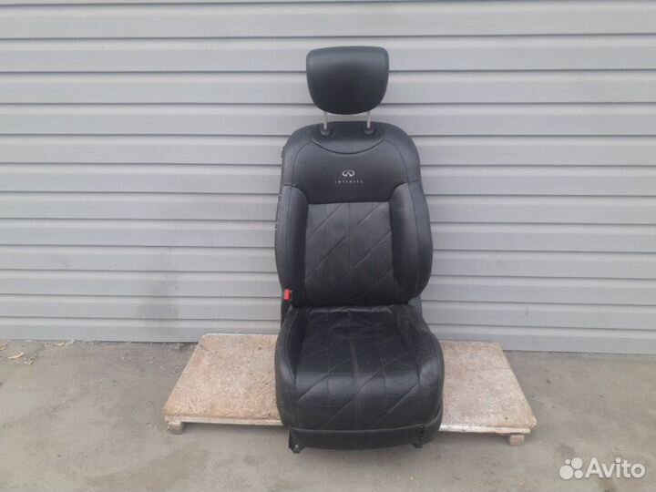 Сиденье переднее левое Infiniti Fx S51 5.0 2008