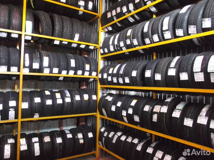 Viatti Bosco Nordico V-523 215/65 R16