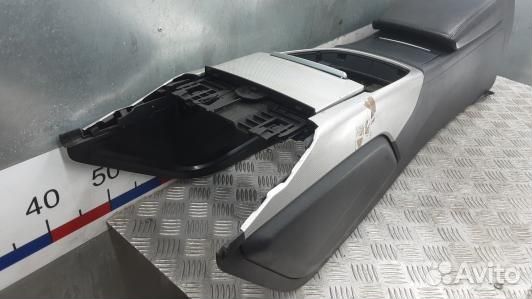 Подлокотник центральный audi A6 C7 (DEA25IX01)