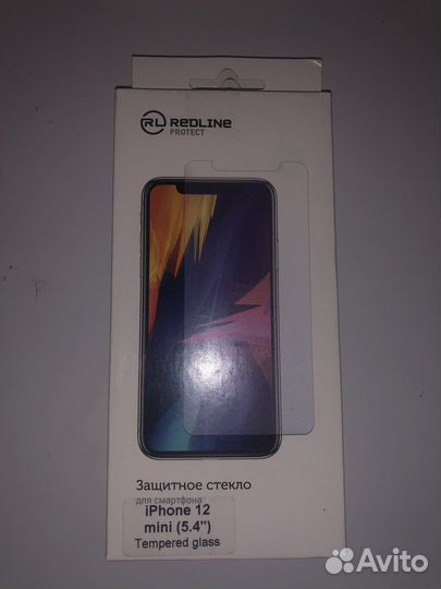 Защитное стекло на iPhone