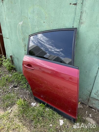 Задняя правая дверь Ситроен С4