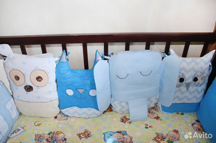 Бортики в кроватку (ручная работа)