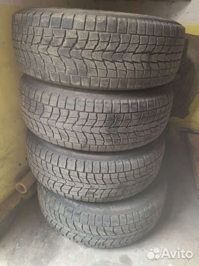 Dunlop Grandtrek SJ6 215/70 R16