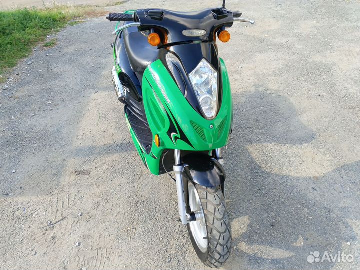 Скутер 80куб