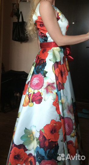 Платье нарядное