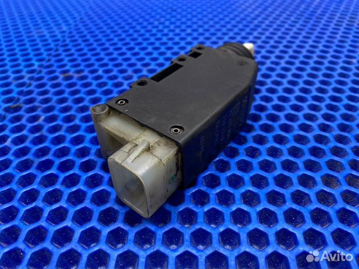 Активатор замка двери Opel Corsa B 1.2 1999