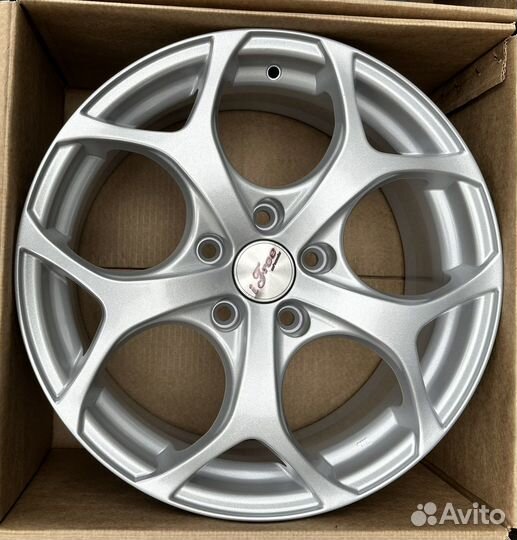 Диски литые 7,0x17/5x114.3 ET45 D67,1