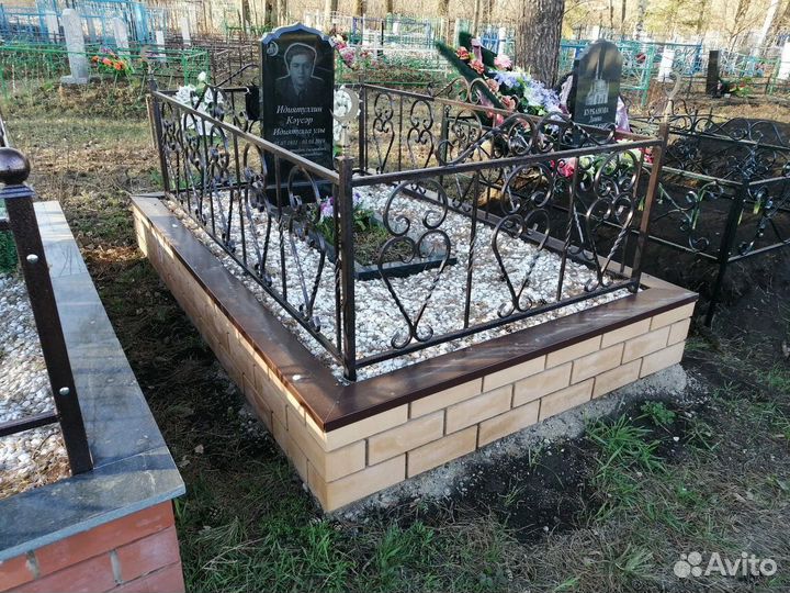 Работы на кладбище