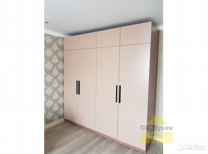 Стенка в гостиную