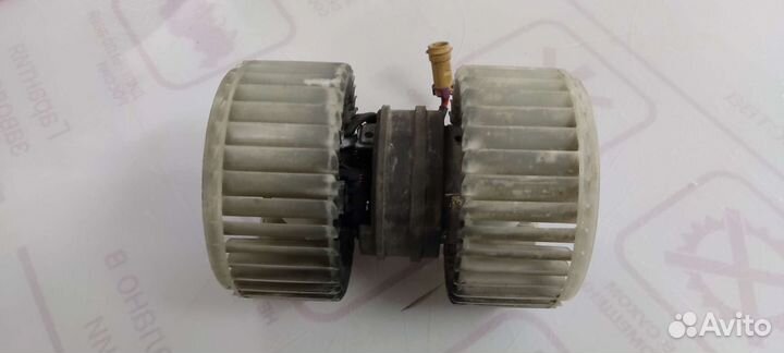 Моторчик печки Audi A8 D4