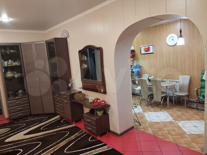 Дом 146 м² на участке 4 сот.