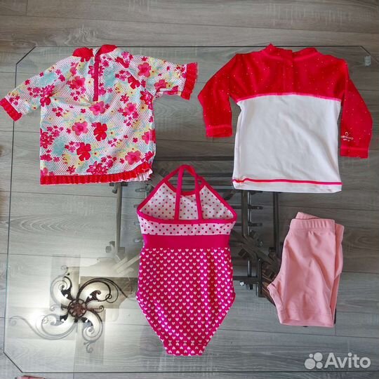 Купальник и солнцезащитная футболка,74-80