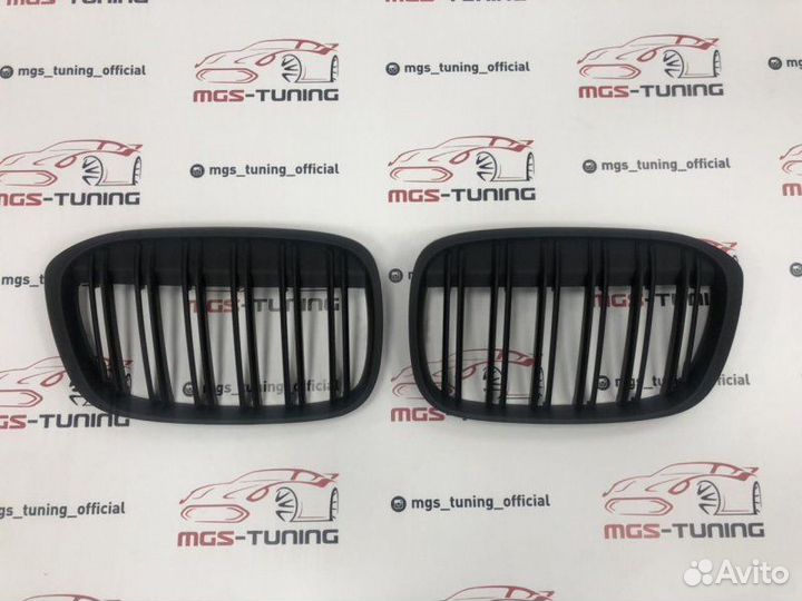 Решетка BMW X1 F48 в стиле Х1 М черный мат