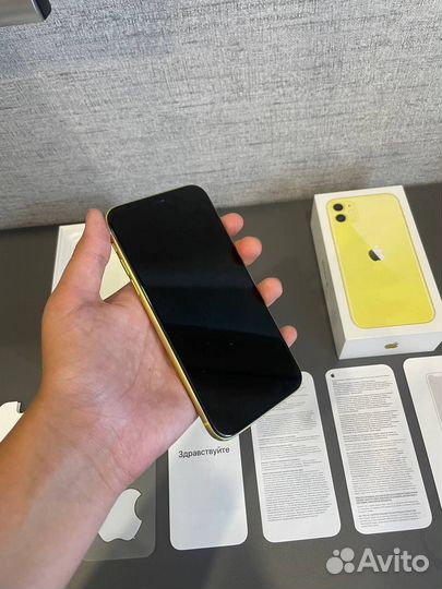iPhone 11, 64 ГБ