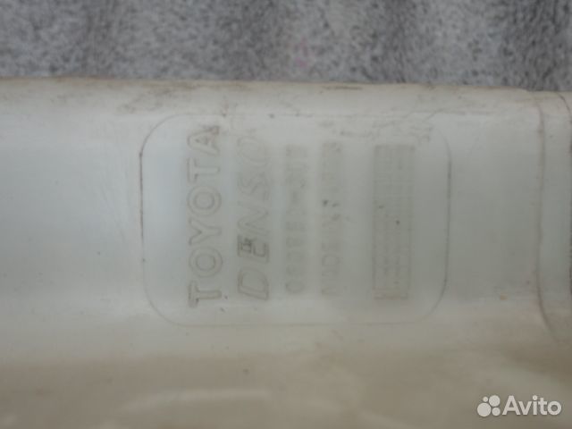 Бачок омывателя Toyota Fun Cargo 1999-2005